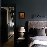 Nyaraló Cambridge House Sleeps 18