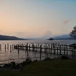 Cambridge House Sleeps 18 Ferienhaus