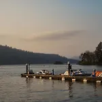 Cambridge House Sleeps 18 Ferienhaus