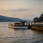 Ferienhaus Cambridge House Sleeps 18