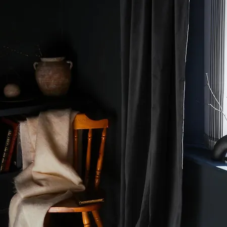 Cambridge House Sleeps 18 *