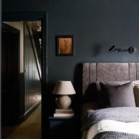Hébergement de vacances Cambridge House Sleeps 18