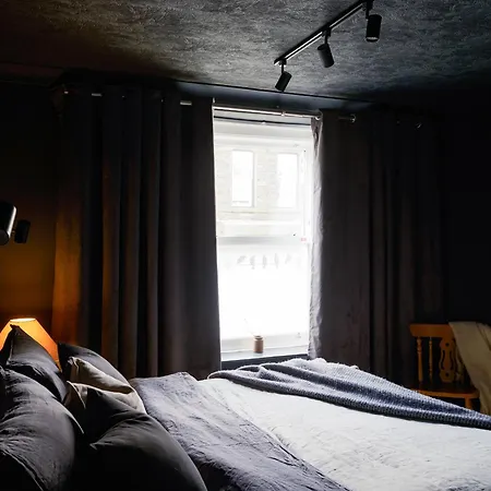 Cambridge House Sleeps 18 Hébergement de vacances *