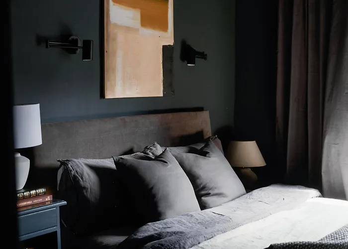 Cambridge House Sleeps 18 * Windermere