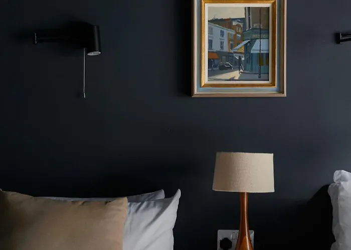 Cambridge House Sleeps 18 * ويندرمير