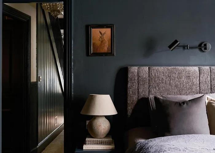 بيت للعطل Cambridge House Sleeps 18