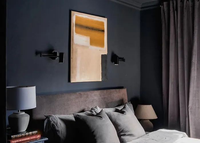 Cambridge House Sleeps 18 * ويندرمير