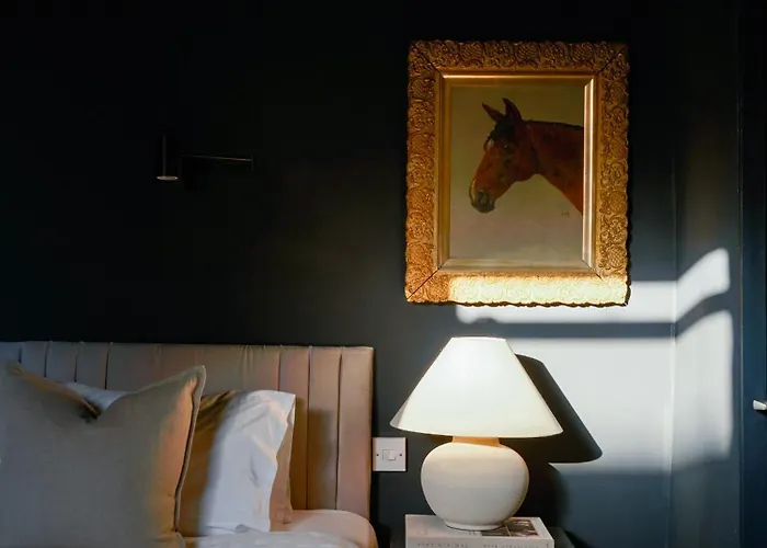 بيت للعطل Cambridge House Sleeps 18 ويندرمير