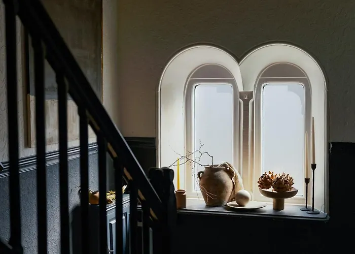 Cambridge House Sleeps 18 بيت للعطل *