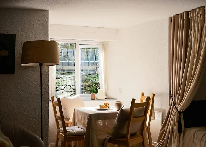 بيت للعطل Cambridge House Sleeps 18