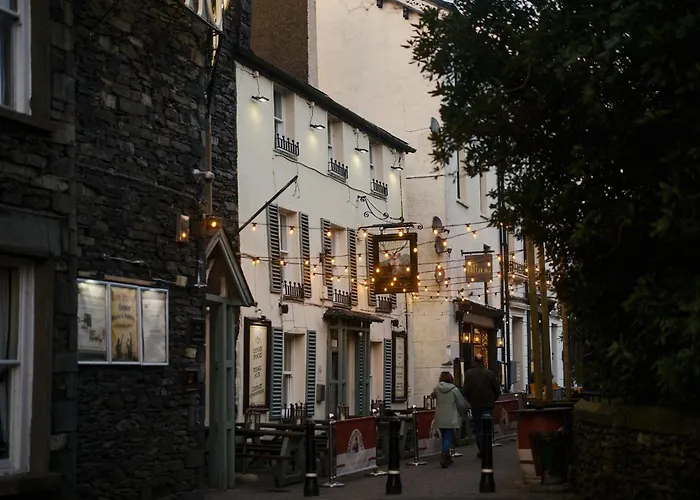 بيت للعطل Cambridge House Sleeps 18