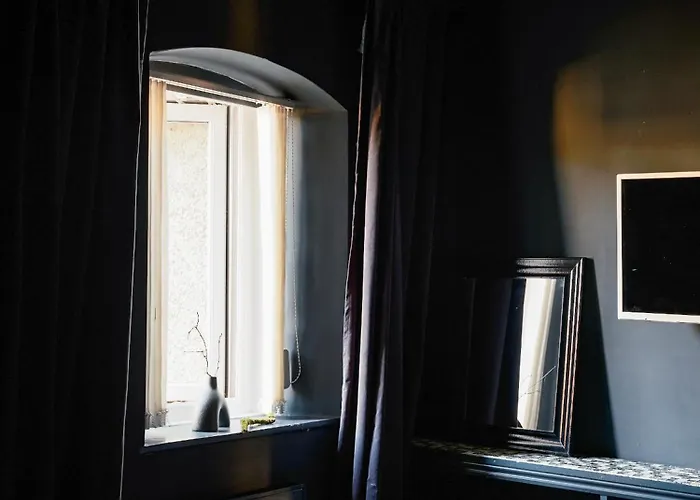 بيت للعطل Cambridge House Sleeps 18 ويندرمير