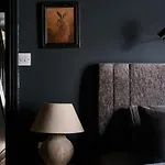 בית נופש Cambridge House Sleeps 18 ווינדרמר