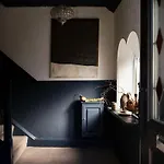 Cambridge House Sleeps 18 בית נופש *