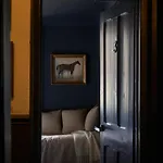 Cambridge House Sleeps 18 * ווינדרמר