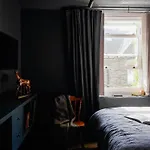 בית נופש Cambridge House Sleeps 18 ווינדרמר