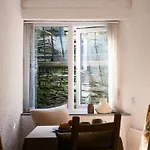 Cambridge House Sleeps 18 בית נופש *