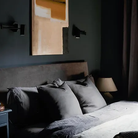 Cambridge House Sleeps 18 * ווינדרמר